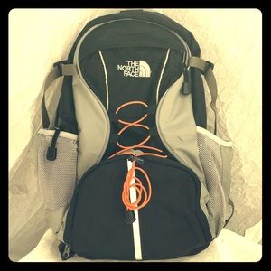 THE NORTH FACE 🎒Backpack Day Hikers Pack Camping